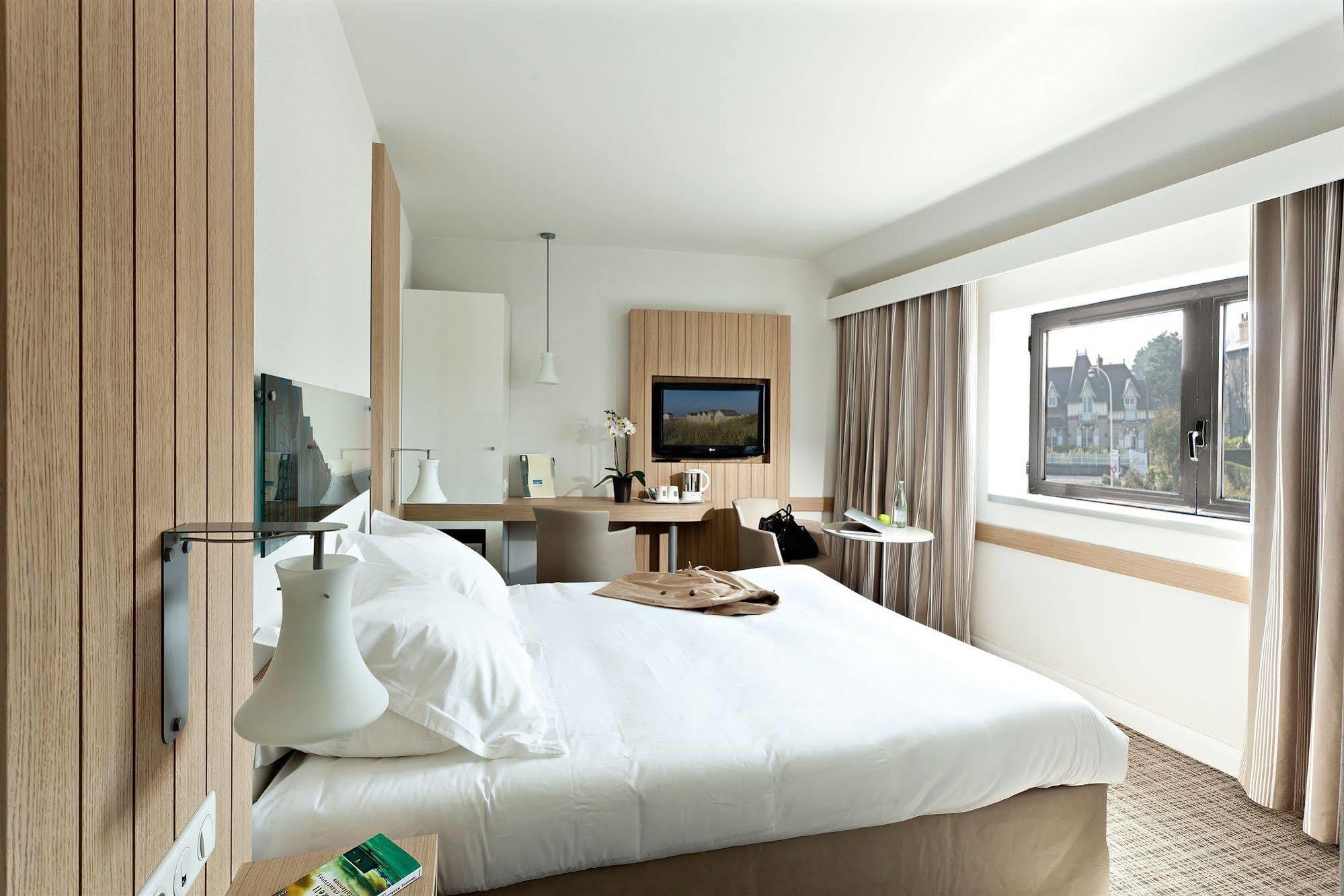 Hôtel&Spa Riva Bella by Thalazur Ouistreham Exterior foto